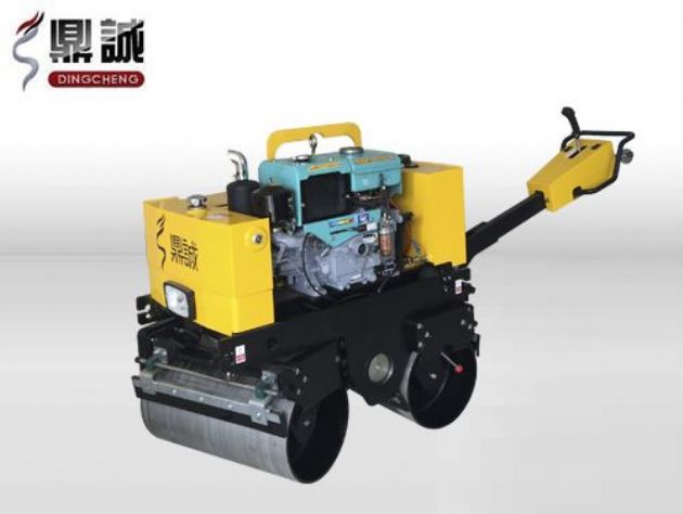 點(diǎn)擊查看詳細(xì)信息<br>標(biāo)題：DC-840-I全液壓手扶雙鋼輪壓路機(jī) 閱讀次數(shù)：15007