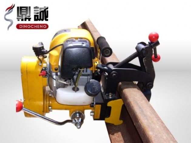 點擊查看詳細信息<br>標(biāo)題：內(nèi)燃鋼軌鉆孔機 閱讀次數(shù)：4958